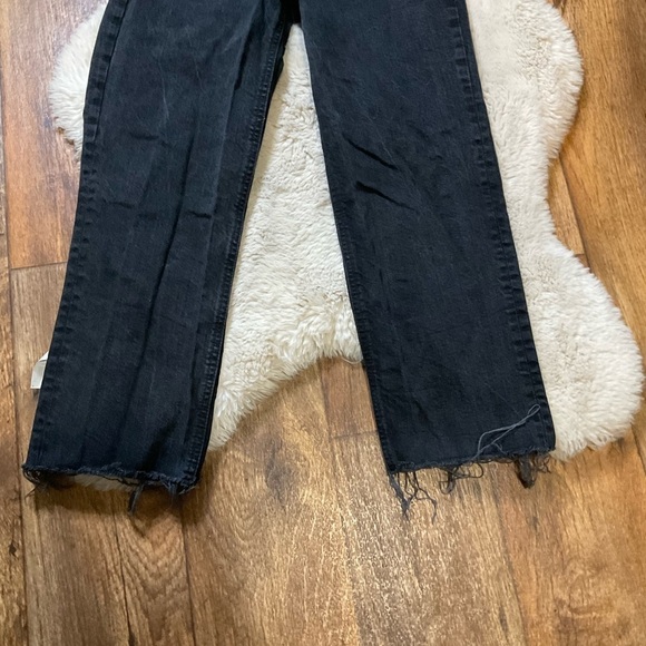 ASOS Design Crop Raw Hem Black Denim Jeans Size 28 Hi Rise - Picture 3 of 9
